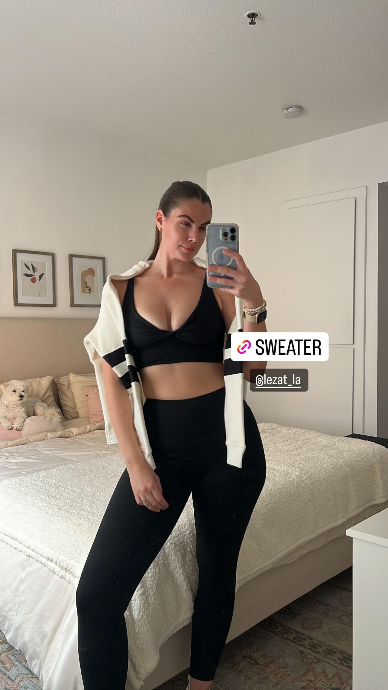 Lezat Pullover Gilda Organic Cotton Varsity Sweatshirt - White