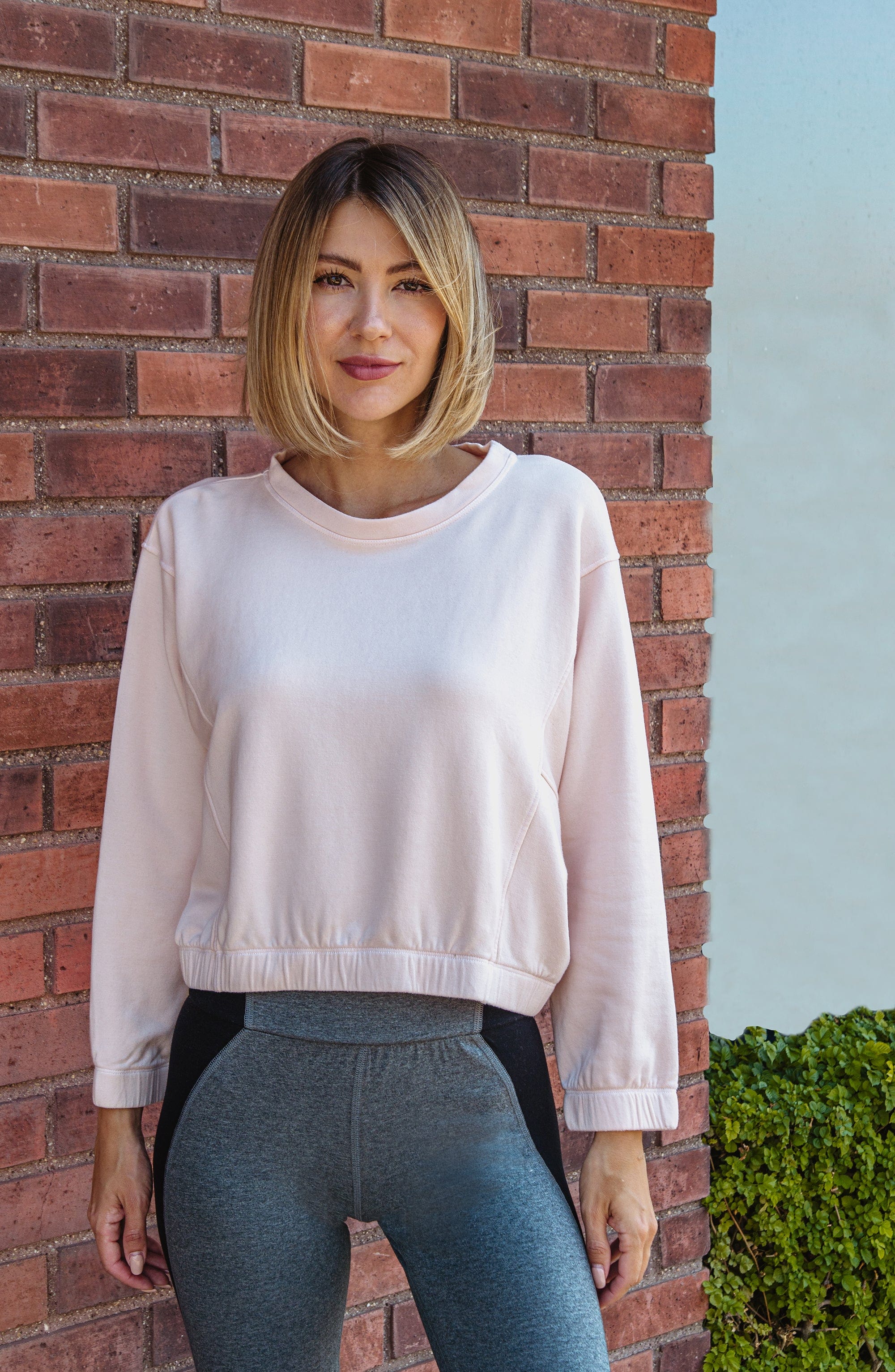 Lezat Pullover Ivy Boxy Cropped Modal Pullover - Rose Quartz