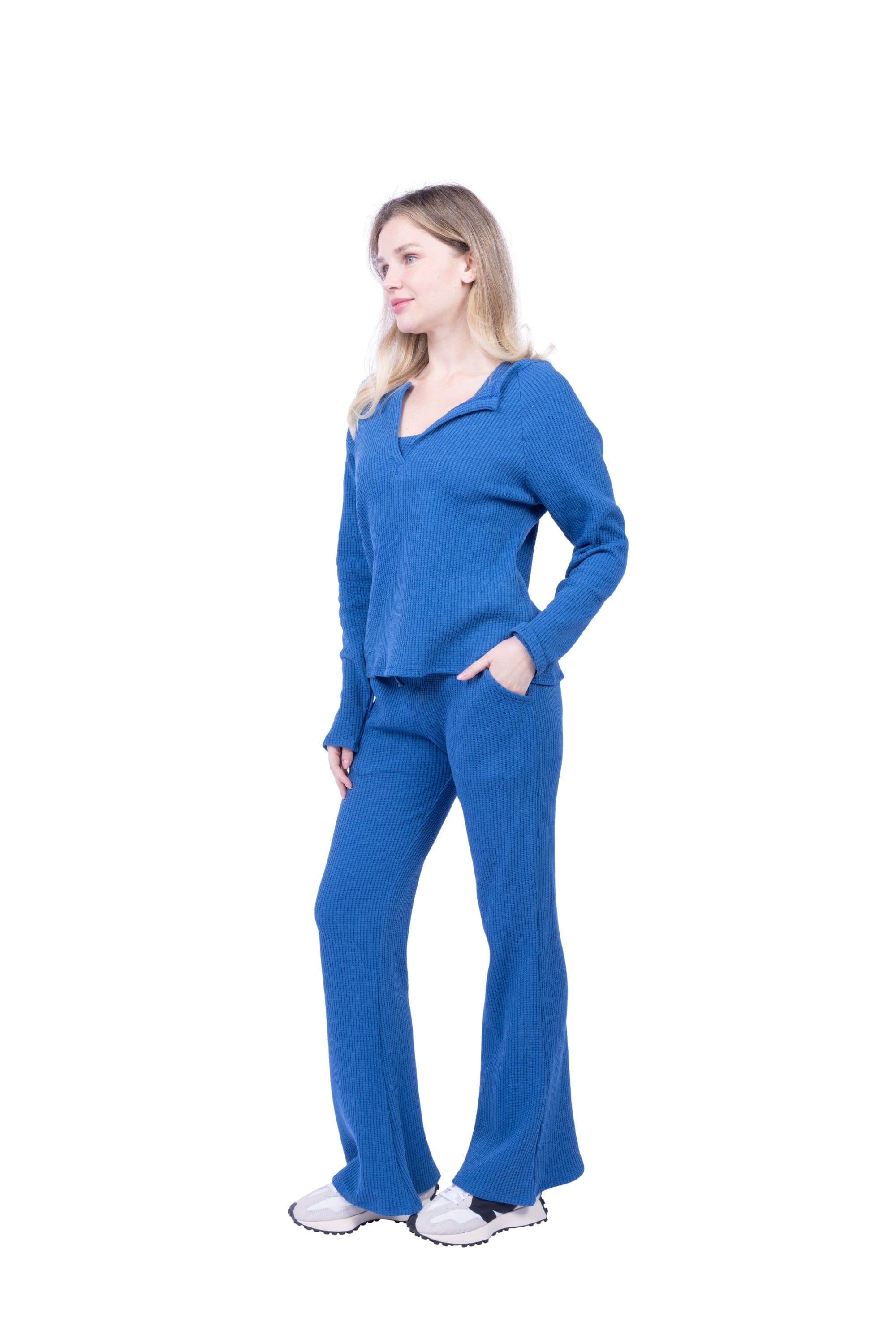 Lezat Pullover Jules Waffle Knit Organic Cotton V-Neck Pullover - Marine