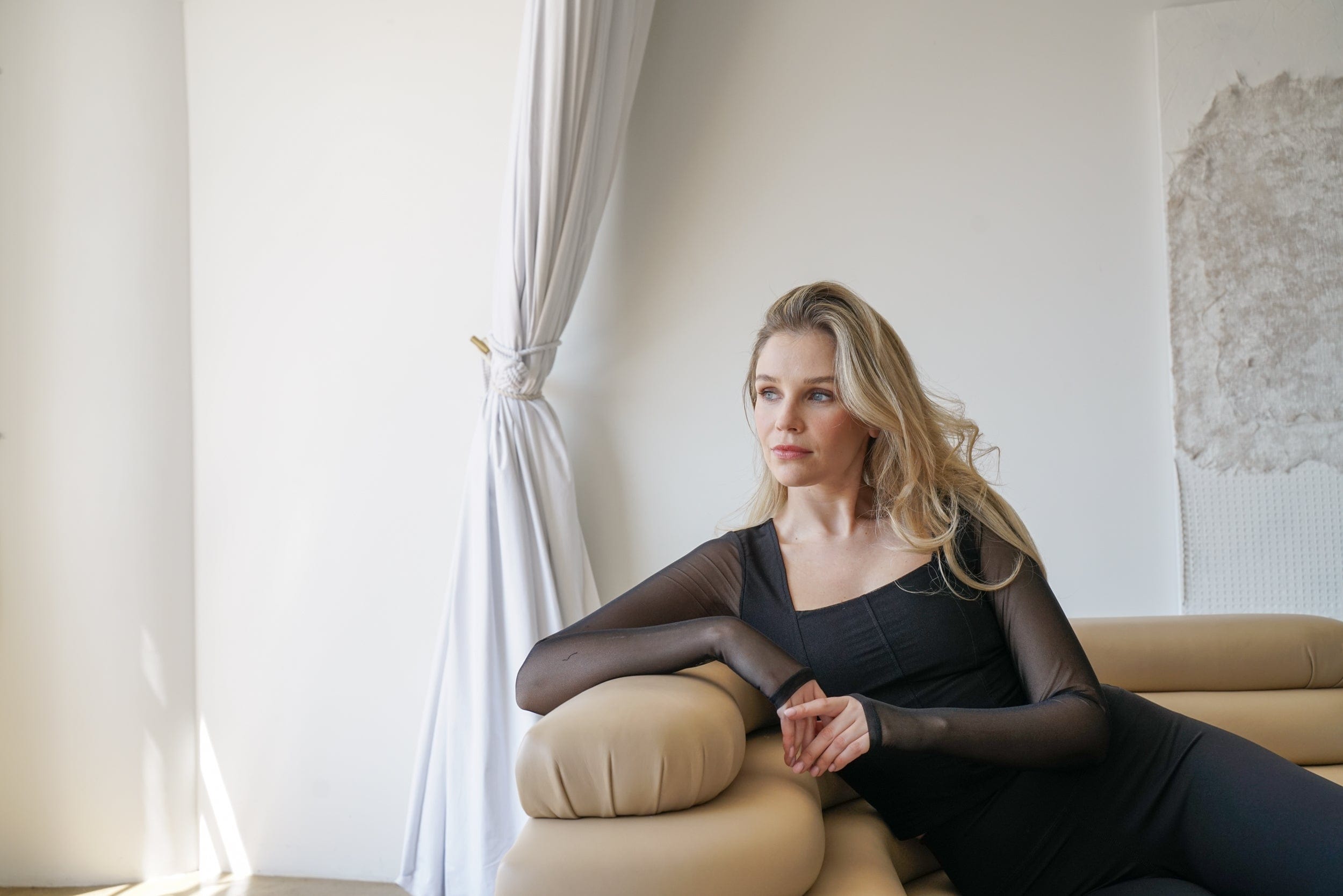 Lezat Sweatpants Hailey Mesh and Cotton Long Sleeve Top - Nero