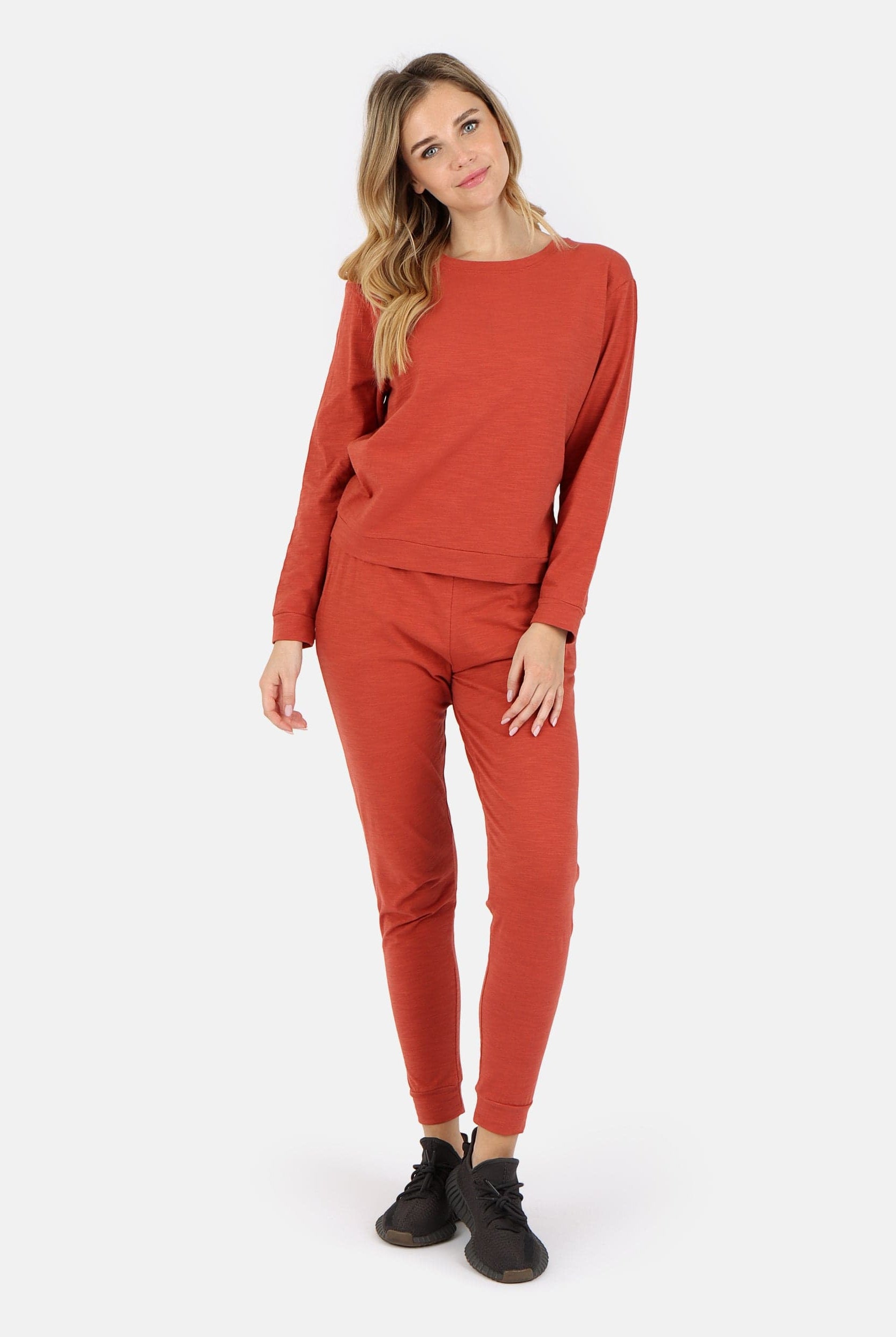 Lezat Tank Tegan Cotton Long Sleeve Pullover - Brick