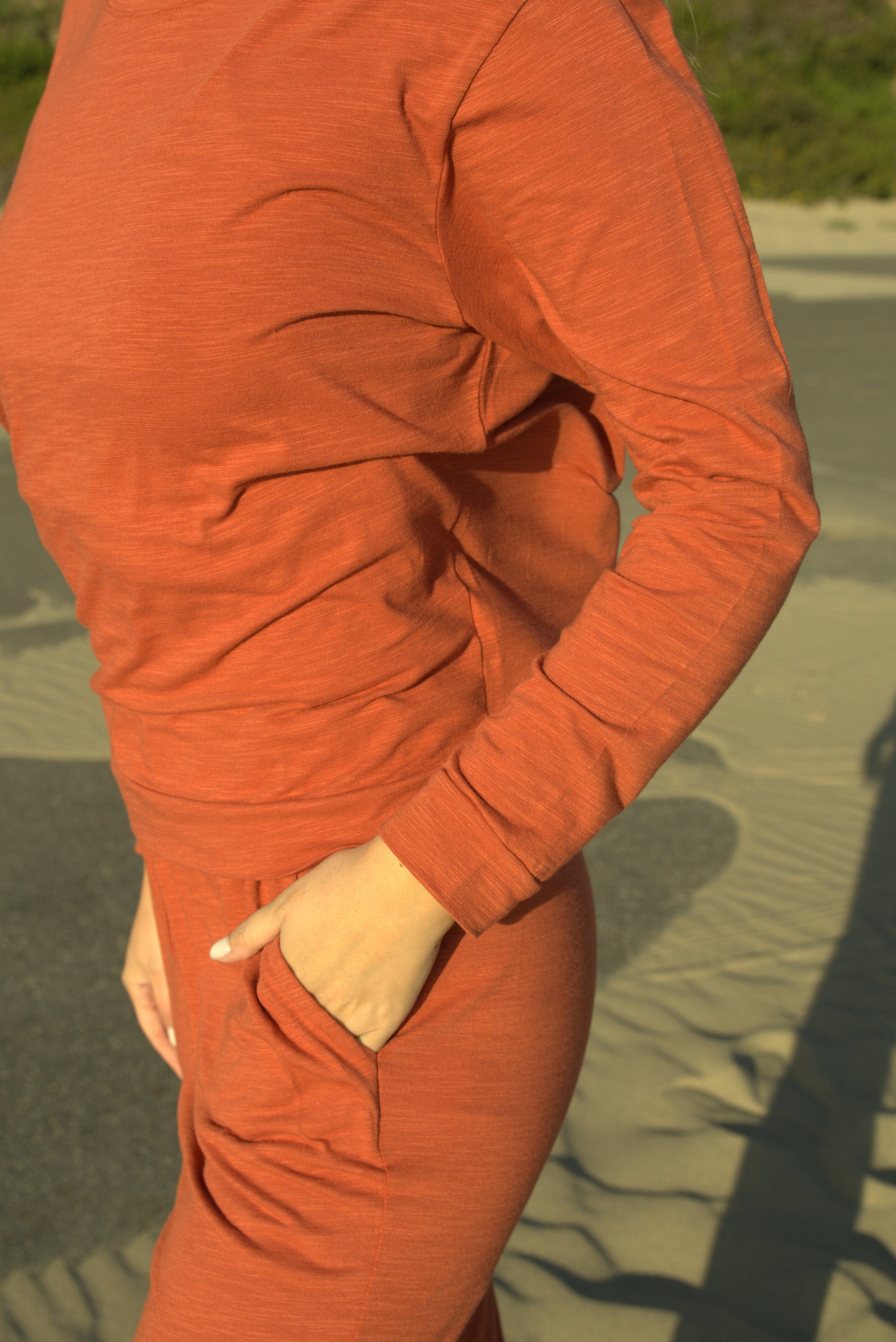 Lezat Tank Tegan Cotton Long Sleeve Pullover - Brick