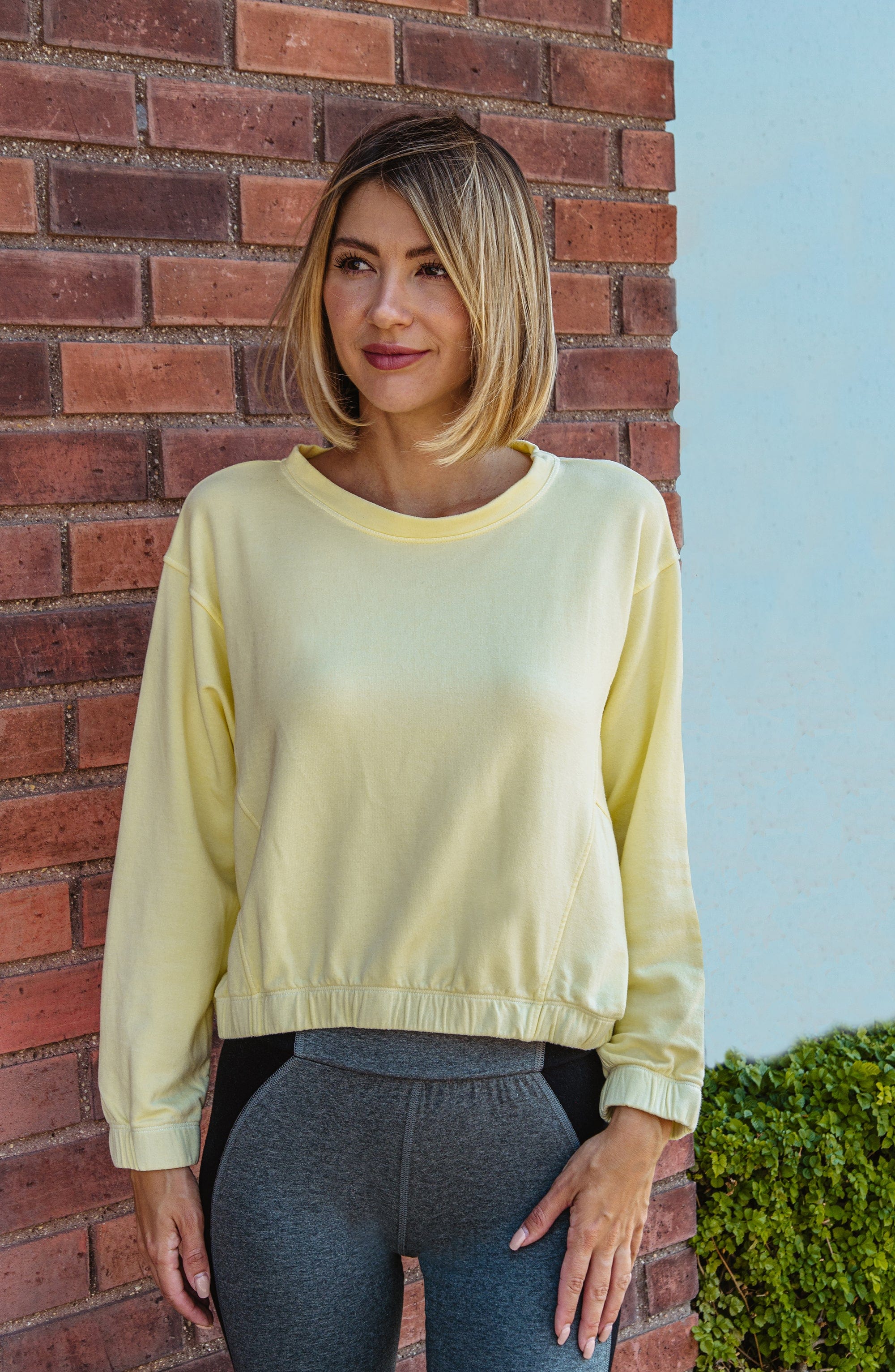Lezat Pullover Ivy Boxy Cropped Modal Pullover - Sunny